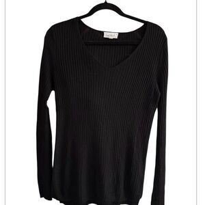 Cloud Chaser Black Ribbed V-Neck Long Sleeve Top NWOT